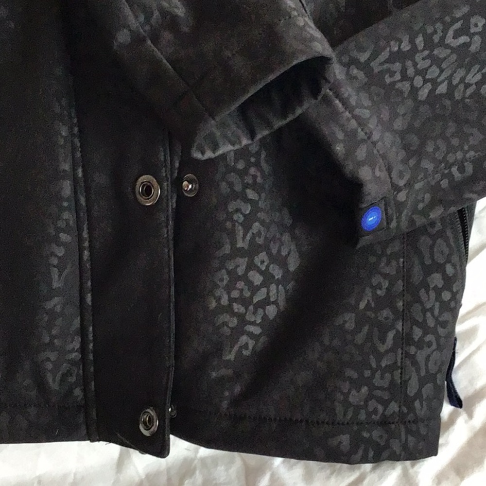 Jacket - Picture 3 of 4